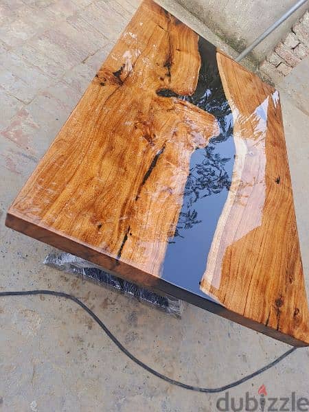 epoxy luxury dinning tables. contact and whatsapp 0092304-8683392 10