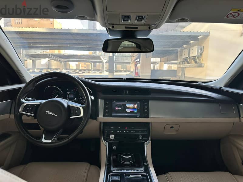 2018 Jaguar XF Under warranty Excellent condition 4