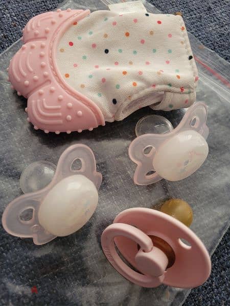 baby & breastfeeding items 4