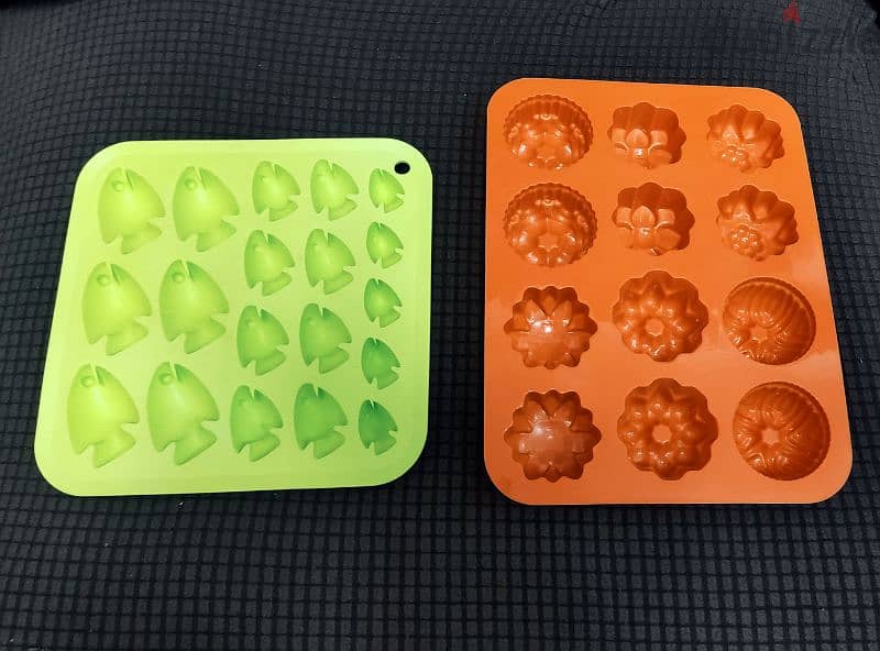 Silicone Baking Molds -66379610 (5pm-9pm) 0