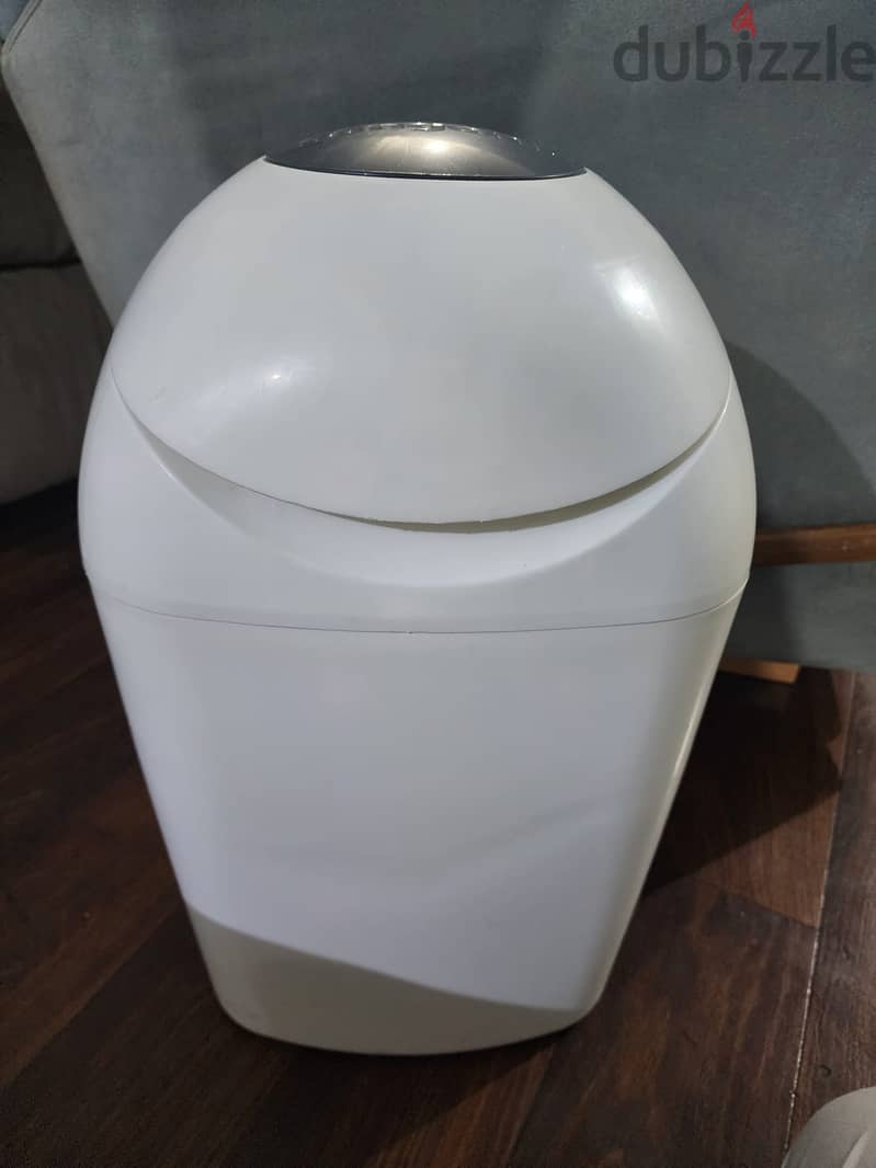 Tommee Tippee Sangenic Nappy Disposal Bin for sale 0