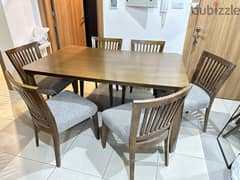 Dinning Table with 6 chairs - - everything must go. . . 0