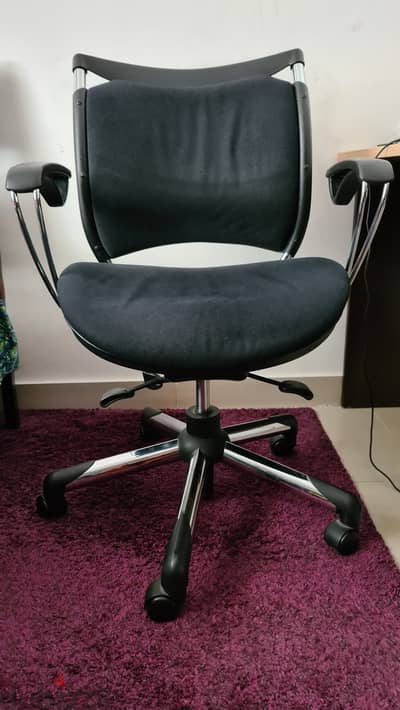 Office chair/ computer table chair