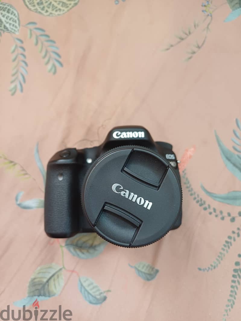 Canon 80d with kit lens 4