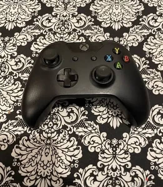 xbox one with kinect,controller,headpiece and rechargable battery 2