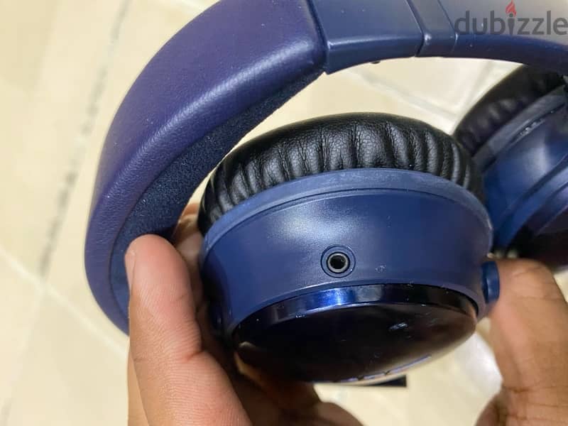 Bose QC35 headphones ‘Limited edition’ 3