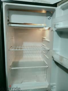 wansa refrigerator new conditions capacity 101 L