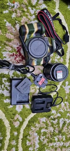Canon 77D +Kits lens + Other Accessories