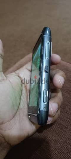 Nokia N8 very Excellent condition with original charger free delivery