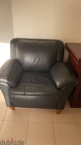 leather armchair 0