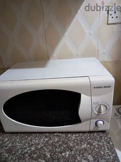 microwave for sale. good condition