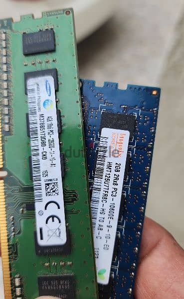 DDR 3 ram  2 GB 0