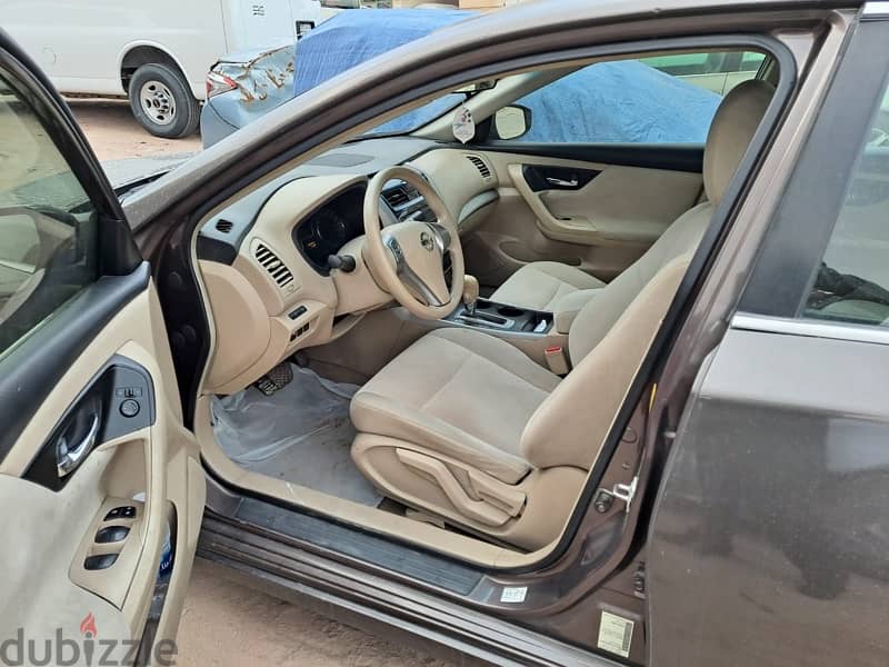 Nissan Altima 2013 well maintained 4 cylinder 2500cc 1