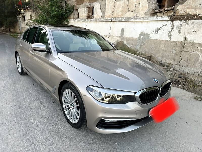BMW 520i Exclusive 2018 بي ام دابليو 3