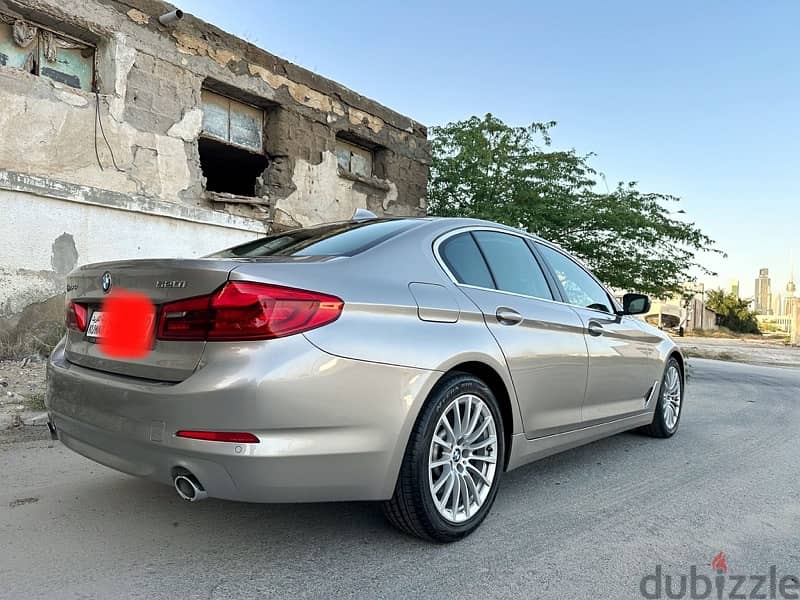 BMW 520i Exclusive 2018 بي ام دابليو 9