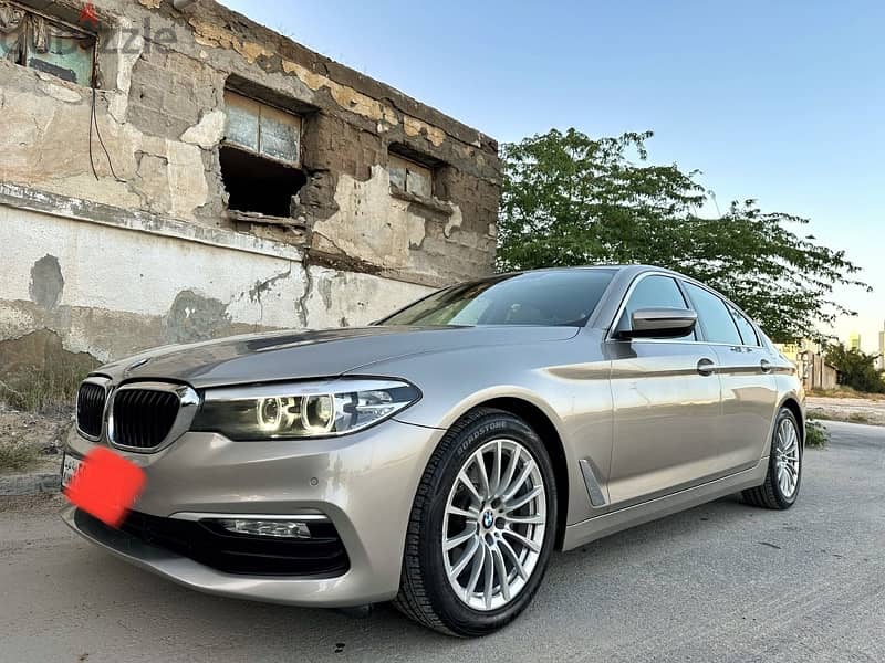 BMW 520i Exclusive 2018 بي ام دابليو 10