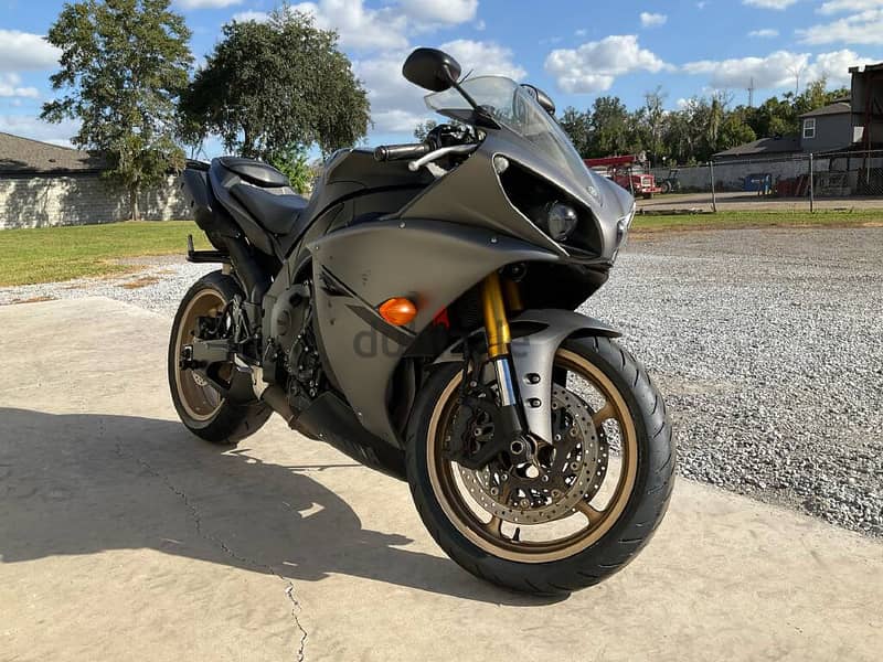 2014 YAMAHA YZF-R1 1