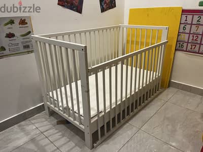 Crib with mattress