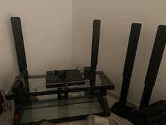 3 PHILIPS sound bars in excellent condition with table