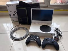 Xbox Series S with xScreen and two wireless controllers