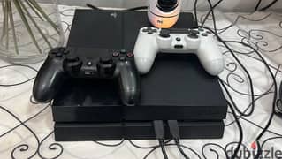 Ps4 with 2 controllers MESSAGE FAST! CHEAPEST PS4! (no bargaining)