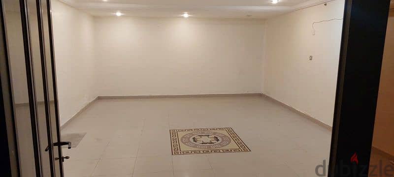 Small appartment for rent  near AUM and Gate mall 1