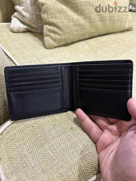 boss wallet like newt not use without box 3