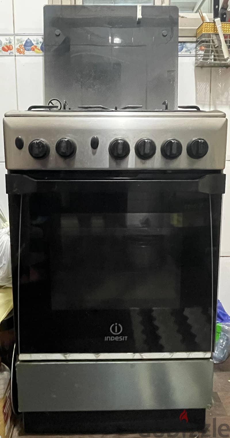 Indesit 4 burner Oven 60x60 0