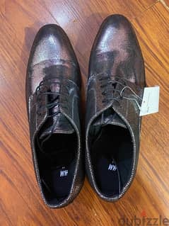 BRAND NEW FROM H&M SHOE SIZE 10.5UK  Silver Colored Derby shoes