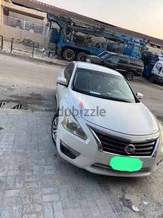 Nissan Altima in a very good condition with good price for leaving