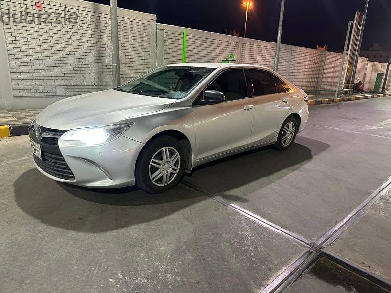 Camry 2016, silver color, very good engines 2
