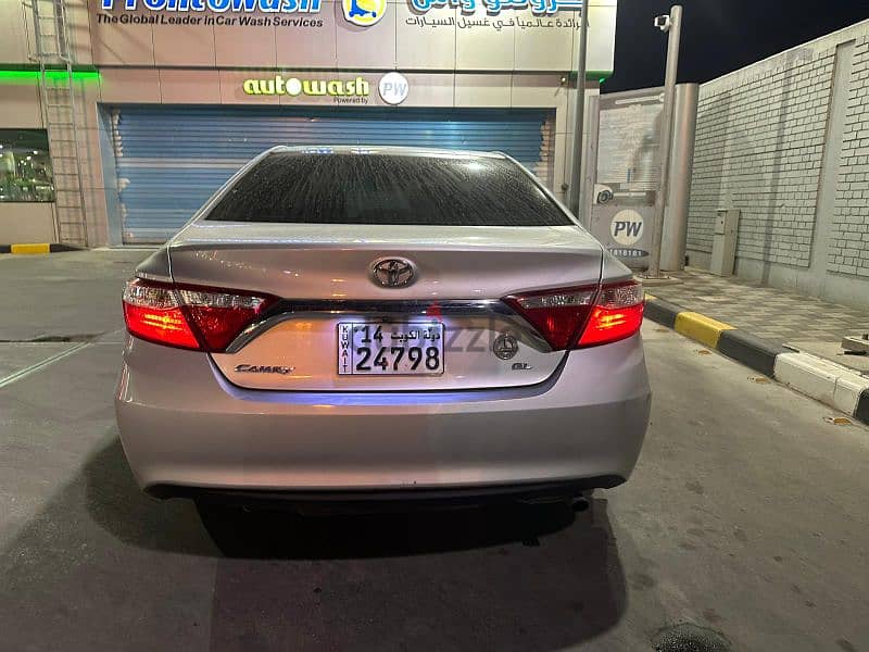 Camry 2016, silver color, very good engines 6