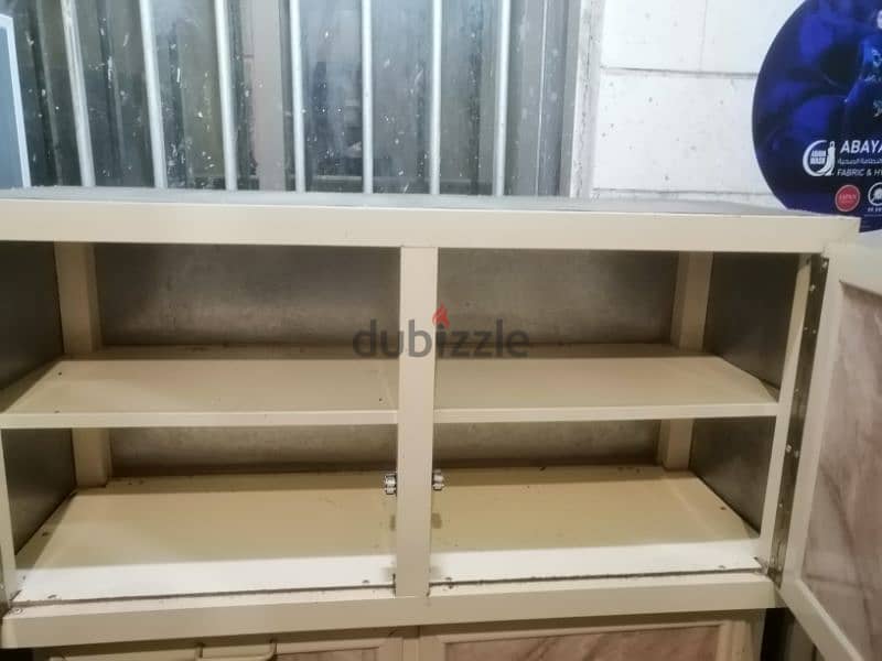 Dyning Table, kitchen table, kitchen wall Copbord for sale in mangaf 4 4