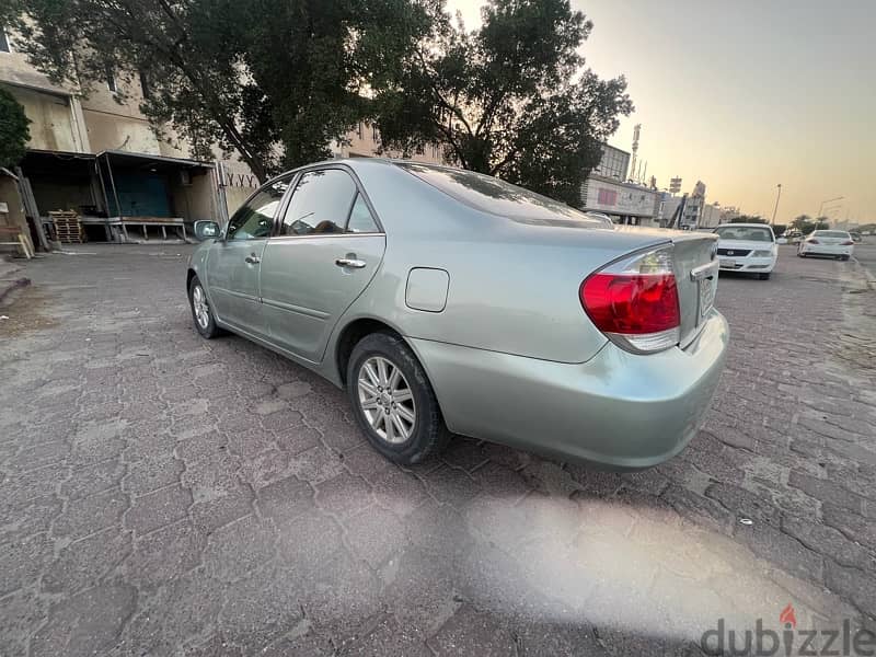 2006 Toyota Camry 4cyl with sunroof 5