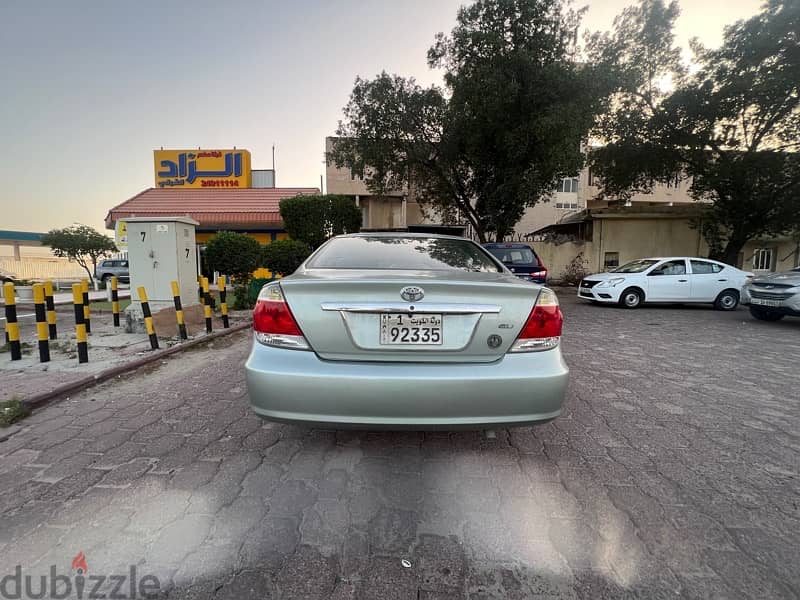 2006 Toyota Camry 4cyl with sunroof 7