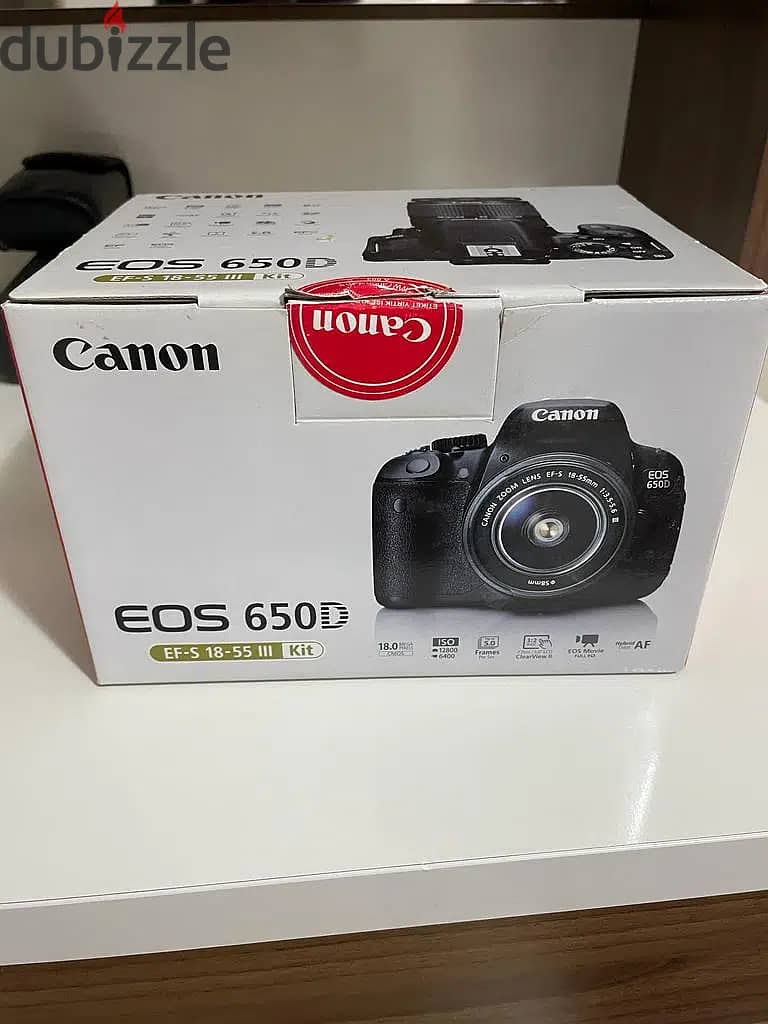 Canon EOS 650D in its original box and case with Accessories 1