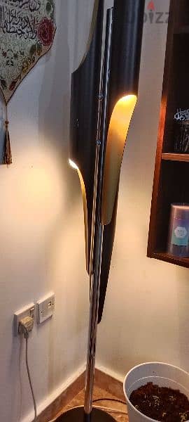 A heavy floor lamp for sale 1