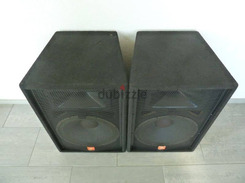 JBL 15 inch passive speaker . made in U. S. A. have good condition 1