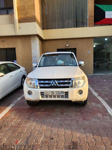 Pajero full options very good condition neat and clean 5