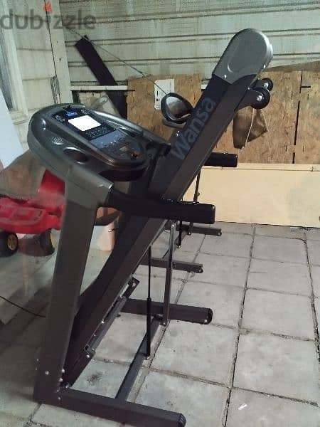 treadmill good condition 5 days warranty free delivery 2