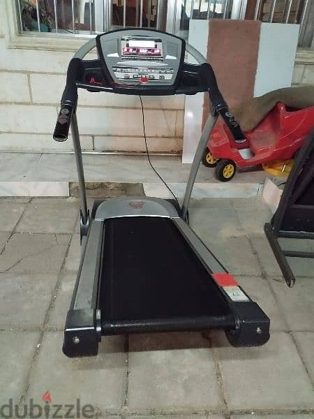 treadmill good condition 5 days warranty free delivery 4