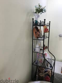 Display shelves for home