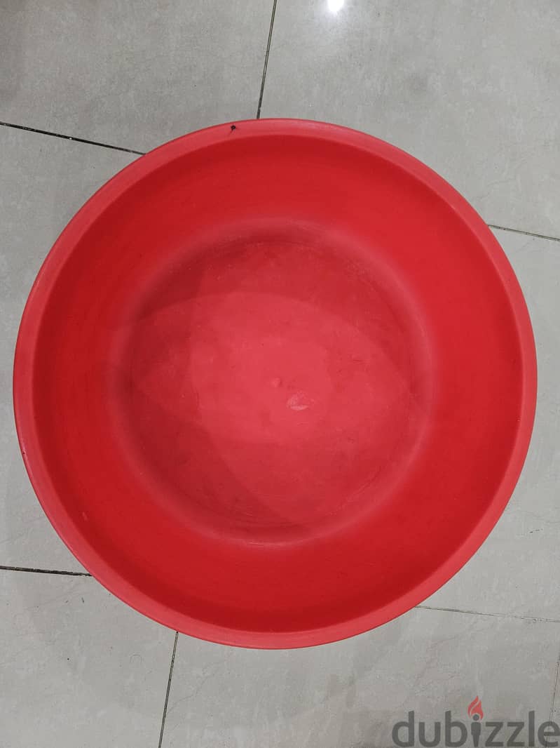 Plastic tub 1