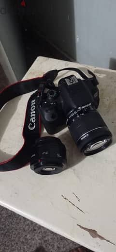 Canon 700d with 2 lens 0