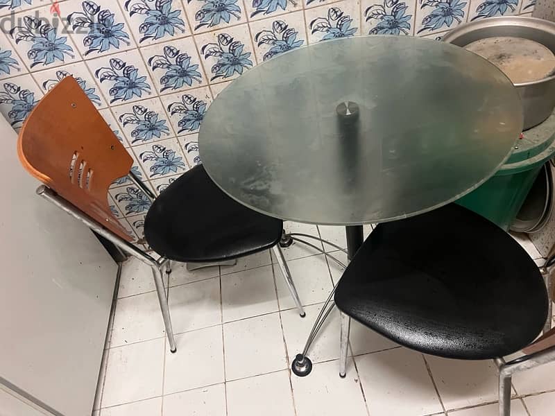 Glass Round table with 2 Chairs 2