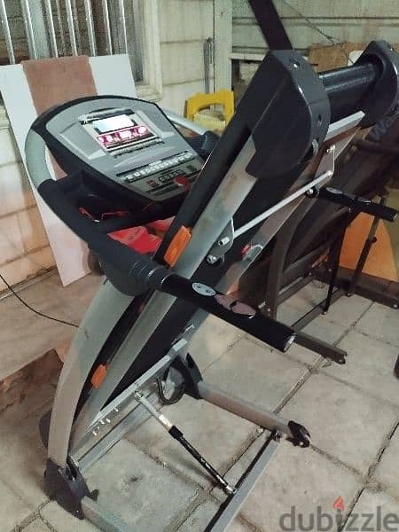 treadmill good condition 5 days warranty 45 KD free delivery 1