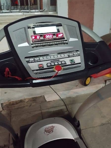 treadmill good condition 5 days warranty 45 KD free delivery 2