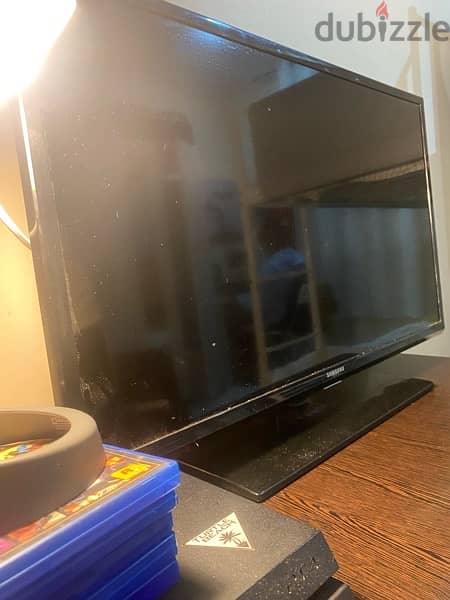 barely used Samsung tv in proper condition and good sound quality! 1