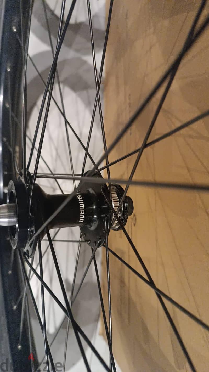 MTB 29er Wheels with hubs and tires. ( assembled) 3