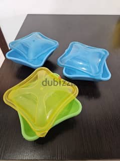 Plastic bowls with lids for 250 fils